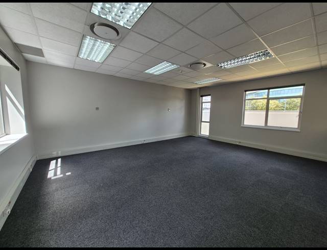 324M² OFFICE TO LET IN SANDTON CENTRAL